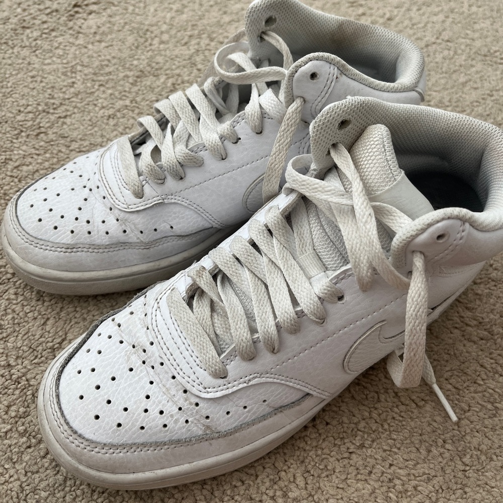 Women’s Court Vision Mid Sneaker